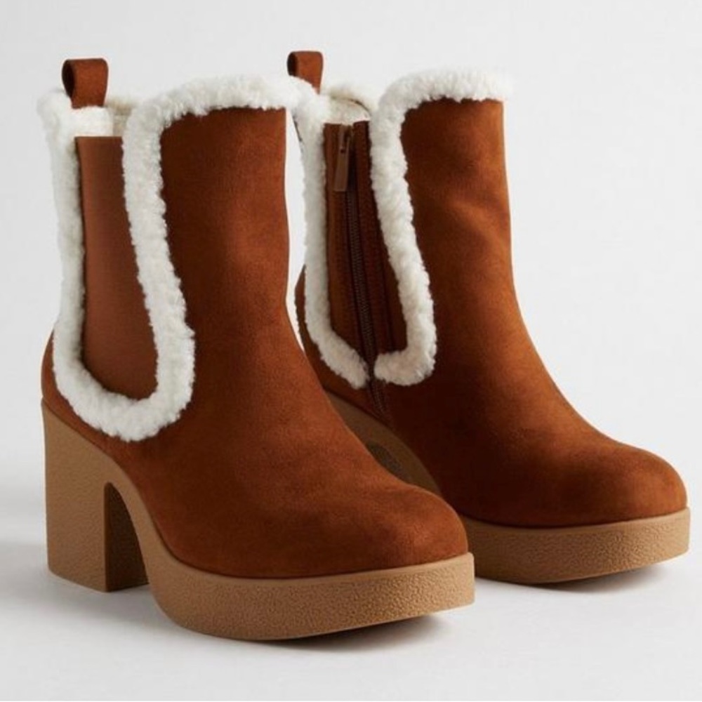 Shearling platform bootie